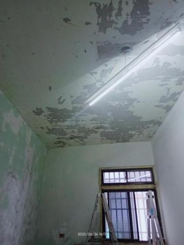 力潔小翻修 - 清除後在補土