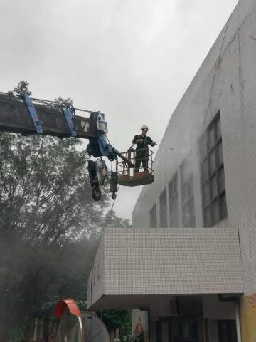 捌號工程 - 建築物外觀高壓清洗