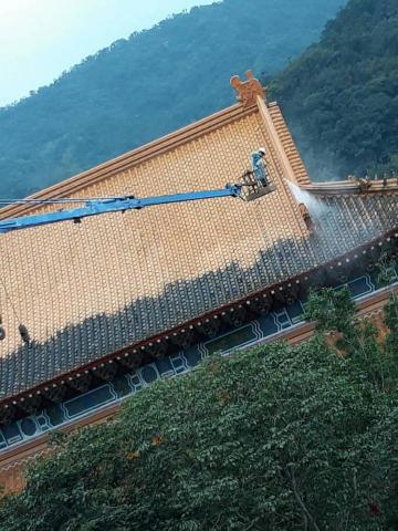 捌號工程 - 建築物外觀高壓清洗