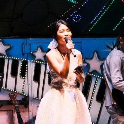 提供司儀服務的專家李佳玲