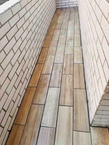 海虎工程 - 陽台木紋磚布貼