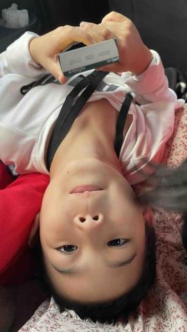 于珊 - 躺在我的腿腿上的小朋