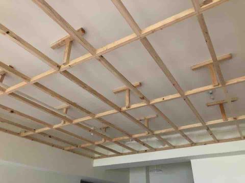 賴鴻瑋 - 木作天花板