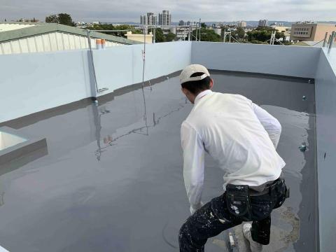 丙申油漆工程行 (朱先生) - 施工中