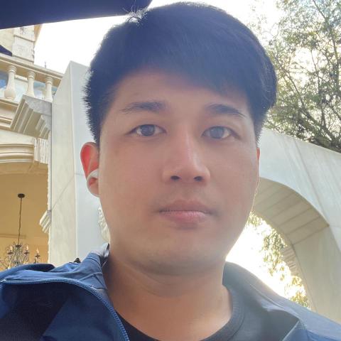 提供包車旅遊行程服務的專家阿耀