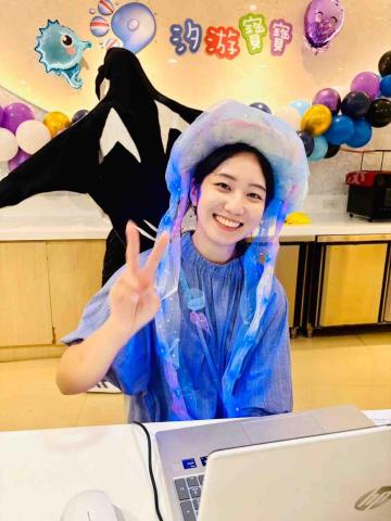 提供幼兒團康遊戲服務的專家鄭研言