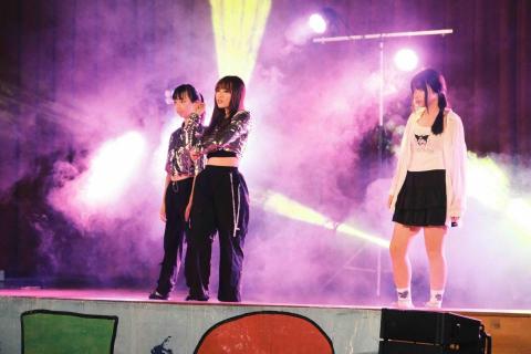 森響聲光 - UC社慶大成功
友介場硬體統籌
—————————————————————
⚠️主要音響服務類別⚠️
 ➊ 校園•廟會活動
 ➋ 饒舌•歌唱比賽
 ➌ 營火晚會•迎新活動
 ➍ 團慶•社慶•成果發表
 ➎ 畢業典禮•運動會•園遊會
 ➏ 露營晚會•童軍工程營
 ➐ 性別趴煙火•廟會煙火
⚜️｜森響聲光｜⚜️
 #森響聲光