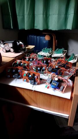 自爆大大的工作室 - 或是組合成新的電路 自爆大大的工作室 - 或是組合成新的電路