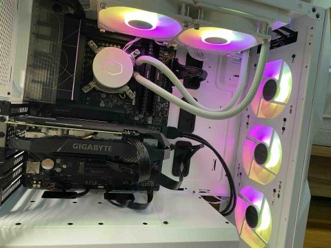 電腦組裝、配單、升級、到府維修 - 組裝的電腦 電腦組裝、配單、升級、到府維修 - 組裝的電腦