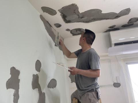 久柘裝修工程 - 壁癌防水膠泥施作