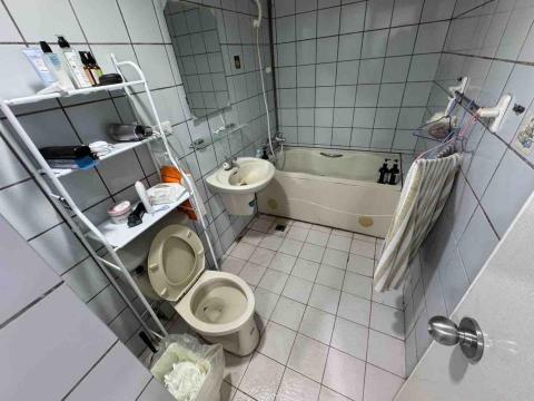 張郁琴 - 清潔前