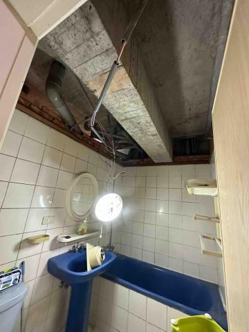 莨豑室內工程行 - # 統包工程(2025/6/30) 萬華區
1. 舊式天花板更新/已拆除
2.浴缸更換 
 莨豑室內工程行 - # 統包工程(2025/6/30) 萬華區
1. 舊式天花板更新/已拆除
2.浴缸更換