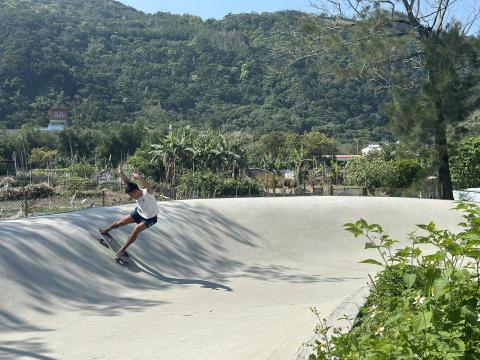 衝浪研究所 - 衝浪滑板