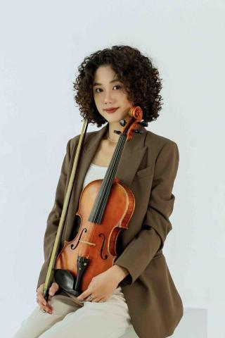 提供沙龍染髮劑服務的專家Jamie老師｜音樂教學