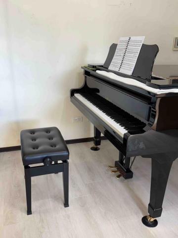 🎹 林晏筠 老師 鋼琴教學 - 工作室平台鋼琴 環境優質