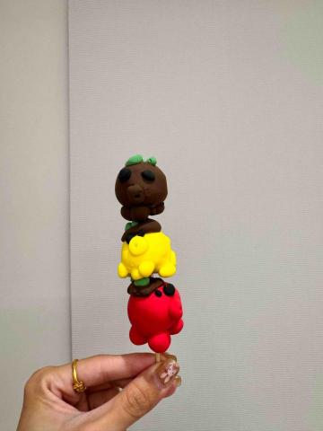 呂岷熙 -  幼兒園中班15人黏土捏塑作品50分鐘