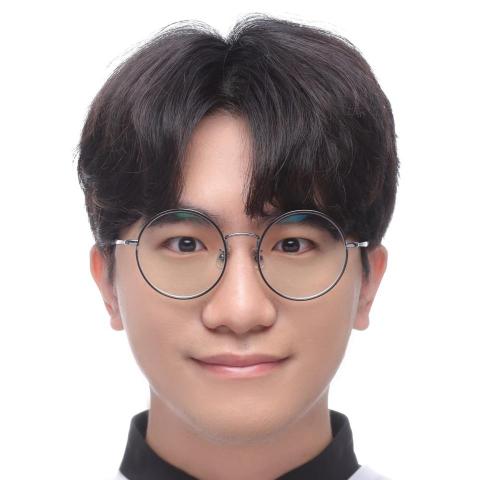 提供筆譯服務的專家Eddie Lai