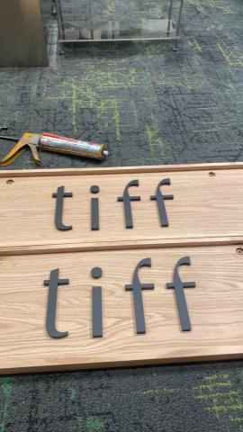 雨晨廣告招牌 - 