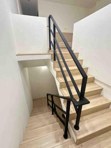 丞駿工程行 - 烤漆樓梯扶手