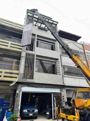 丞駿工程行 - 白鐵烤漆格柵