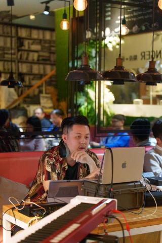 Dash's Recording Studio - Open Mic Mixing board