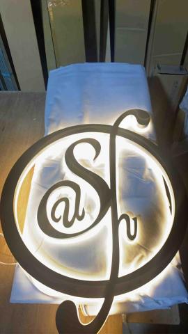 雨晨廣告招牌 - 