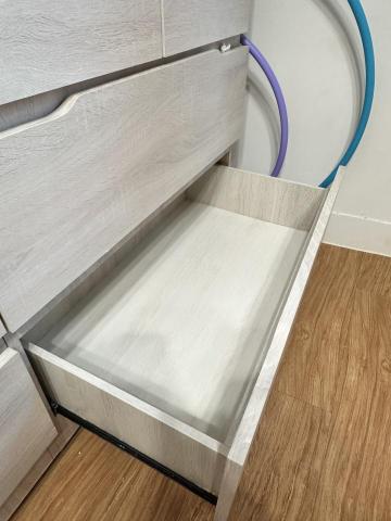 森威系統櫃 - 此業主原先抽屜底版破損，協助更換新的板材