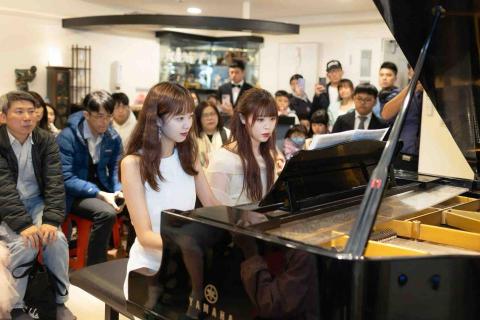 鋼琴小提琴教學🎼/奕君老師🧸 - 音樂演出