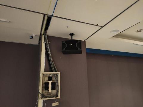 洪雋庭（光影城堡音響影像設計） - 