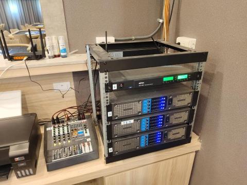 洪雋庭（光影城堡音響影像設計） - 