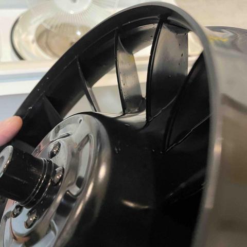 廣源電器清潔-冷氣機/洗衣機/排油煙機/熱水器清洗 - 葉扇清洗後