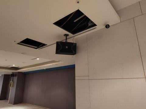 洪雋庭（光影城堡音響影像設計） - 