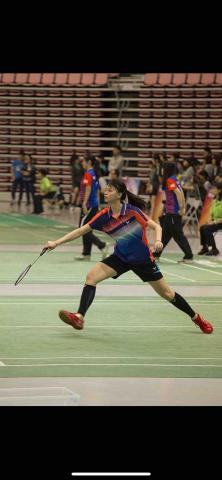 提供羽球課程服務的專家徐嘉