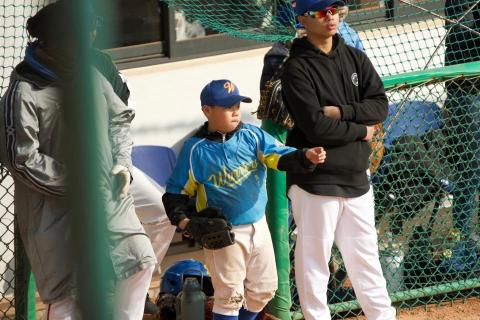 游宗諺 - 社區球隊擔任助理教練