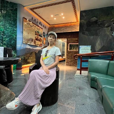 撒霞玲 撒霞玲