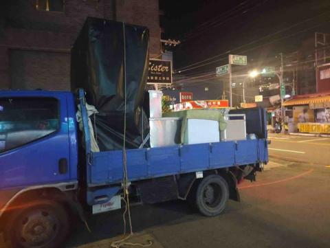漾漾好 - 客人的攤位搬遷已到達目地 漾漾好 - 客人的攤位搬遷已到達目地
