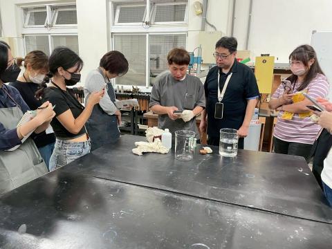 日文即時/逐步/隨行口譯(工商會議/展場)林大凱 - 2025南投草屯65工藝節金工工作坊口譯(@南投縣國立臺灣工藝研究發展中心)1 日文即時/逐步/隨行口譯(工商會議/展場)林大凱 - 2025南投草屯65工藝節金工工作坊口譯(@南投縣國立臺灣工藝研究發展中心)1