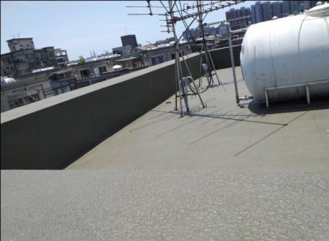 再生源水電商行 - 屋頂防水作業