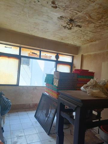 七彩油漆工程 - 神明廳煙燻很嚴重（施工前 3）