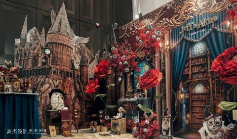 高杰設計 客製主題婚禮佈置│尾牙春酒佈置│活動佈置│ - 貓咪校長宣布:魔法戀愛課正式開放
有愛情、有咒語、有盛開玫瑰,也有奇幻與喵力全開!
雙主題設計:哈利波特x美女與野獸
#哈利波特婚禮佈置
#美女與野獸婚禮佈置
#霍格華茲婚禮佈置
#魔法世界婚禮佈置
#哈利波特尾牙佈置
#哈利波特春酒佈置 高杰設計 客製主題婚禮佈置│尾牙春酒佈置│活動佈置│ - 貓咪校長宣布:魔法戀愛課正式開放
有愛情、有咒語、有盛開玫瑰,也有奇幻與喵力全開!
雙主題設計:哈利波特x美女與野獸
#哈利波特婚禮佈置
#美女與野獸婚禮佈置
#霍格華茲婚禮佈置
#魔法世界婚禮佈置
#哈利波特尾牙佈置
#哈利波特春酒佈置