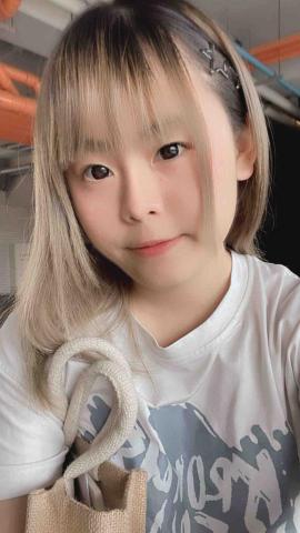 提供煮飯電鍋服務的專家鄭妘亘