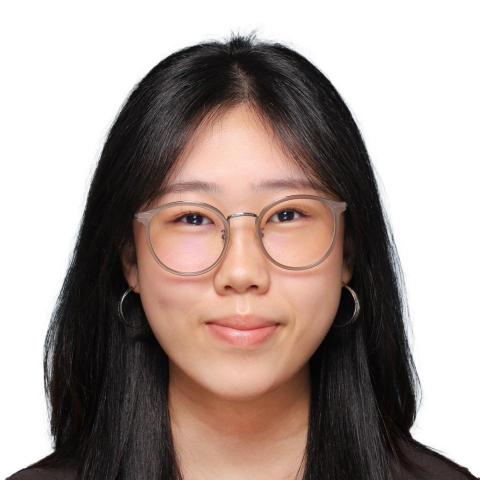 提供線上家教服務的專家丁心柔