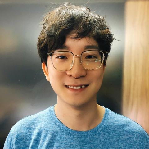 提供74包包服務的專家羅延康