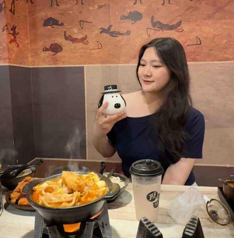 提供台中北屯刮痧服務的專家胡玉簪