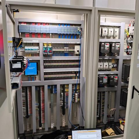 提供plc服務的專家錦澤