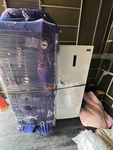 阿翰 - 商用冰箱運送