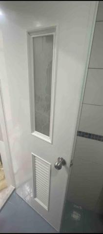 宸鋒油漆工程 - 塑膠浴室門板門框烤漆