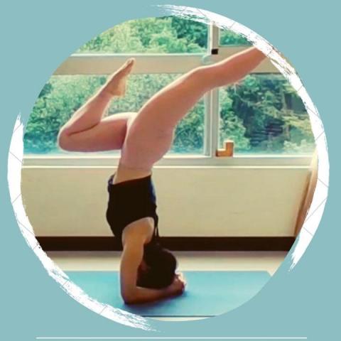 提供瑜珈提斯服務的專家Kimi