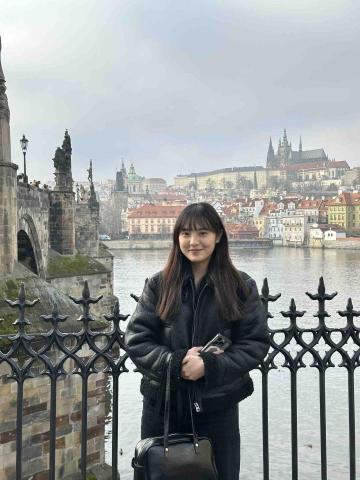 提供toeic題庫服務的專家楊乃臻