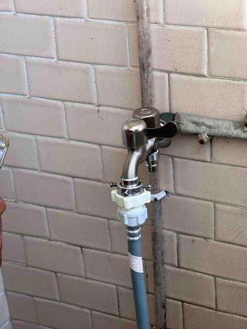 姜信佑 - 雙頭水龍頭安裝